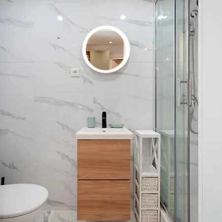 Renting - Barberis - Unique Getaway 2-room With Rooftop Terrace Nice